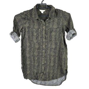 Womens Khakis & Co Green Animal Print Shirt Button Up Roll Tab Sleeves Size S